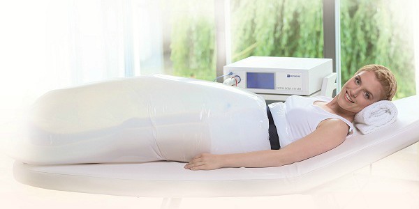 Skābekļa jonu terapija apvienojumā ar gaismas terapiju - palīdz pagriezt atpakaļ bioloģisko pulksteni! 600 Detox Body Styler